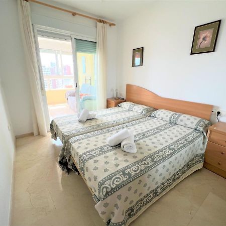 Gemelos 22-3-12 Benidorm Extérieur photo