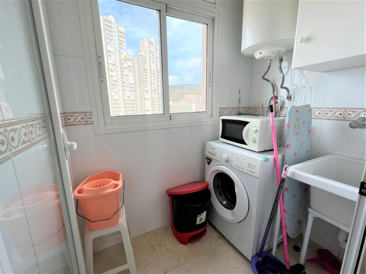 Gemelos 22-3-12 Benidorm Extérieur photo