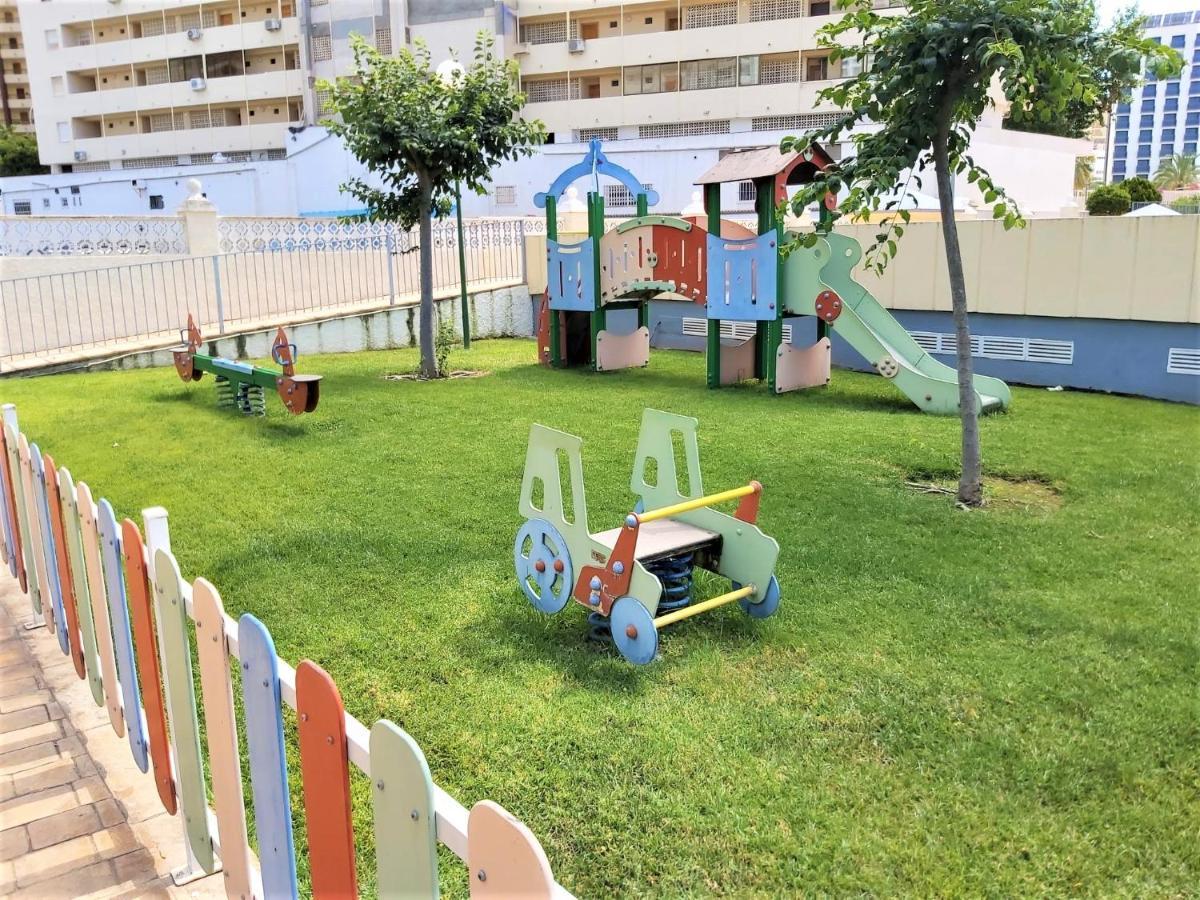 Gemelos 22-3-12 Benidorm Extérieur photo