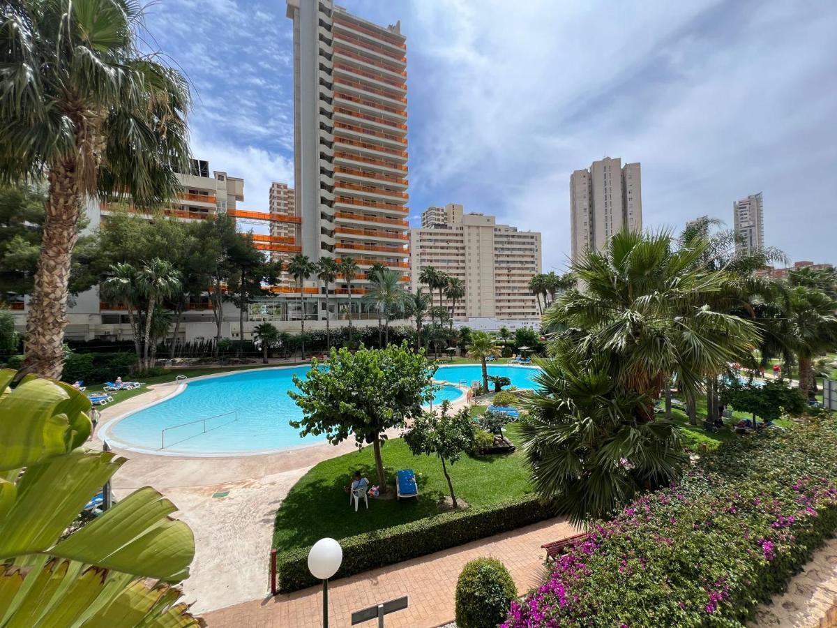 Gemelos 22-3-12 Benidorm Extérieur photo